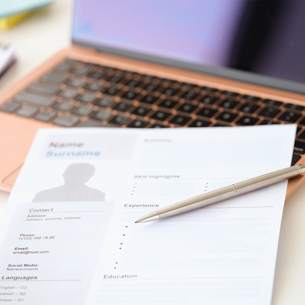 السيرة الذاتية